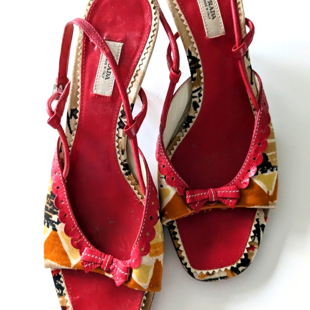 Prada Vintage 1990s slingbacks  abstract silk  / red leather stenciled trim sz36